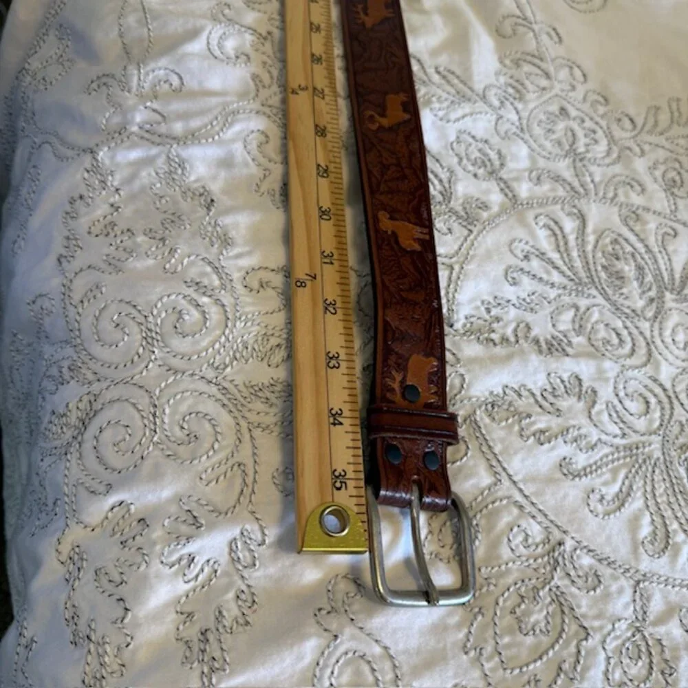 Vintage Brown Leather Tooled Deer Buck Ram Elk Belt Size Small‎